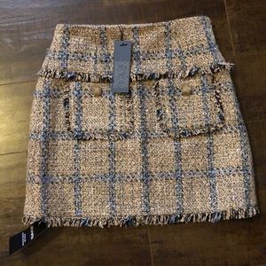 Gorgeous tweed mini skirt